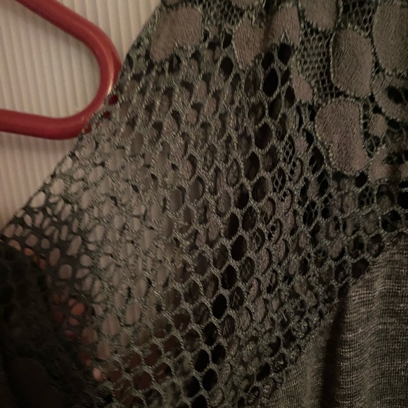 Ava & Viv Women Top 3X Gray Blouse Lace Crew Neck Short Sleeve - Picture 3 of 7